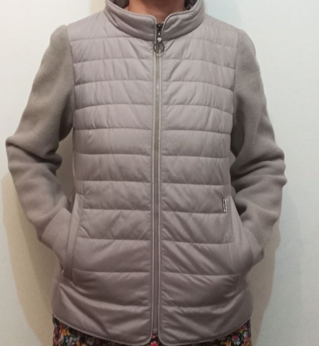 Курточка лёгкая тоненькая