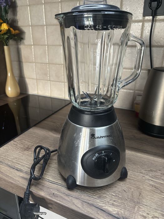 Блендер Masterpro