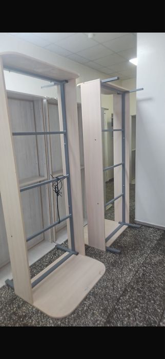 Крлвати комоды лабораторные столы диваны