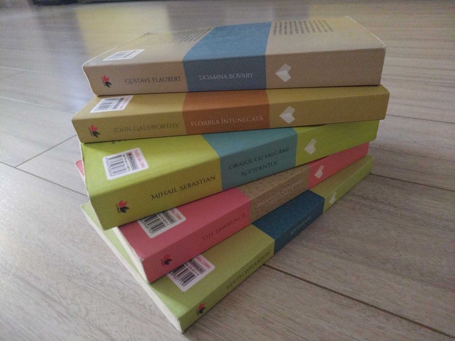 Set 5 carti pret 60 lei