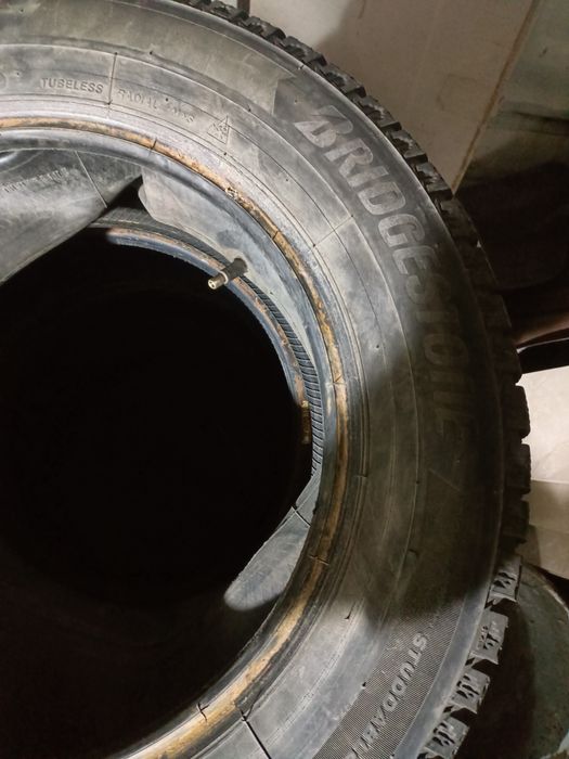 Продам зимние шины