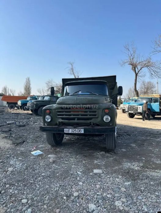 Zil sotiladi yili 1982