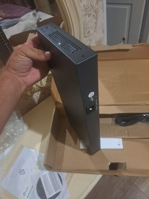 TP-Link JetStream Smart PoE+ Switch TL-SL2428P (T1500-28PCT), управляе