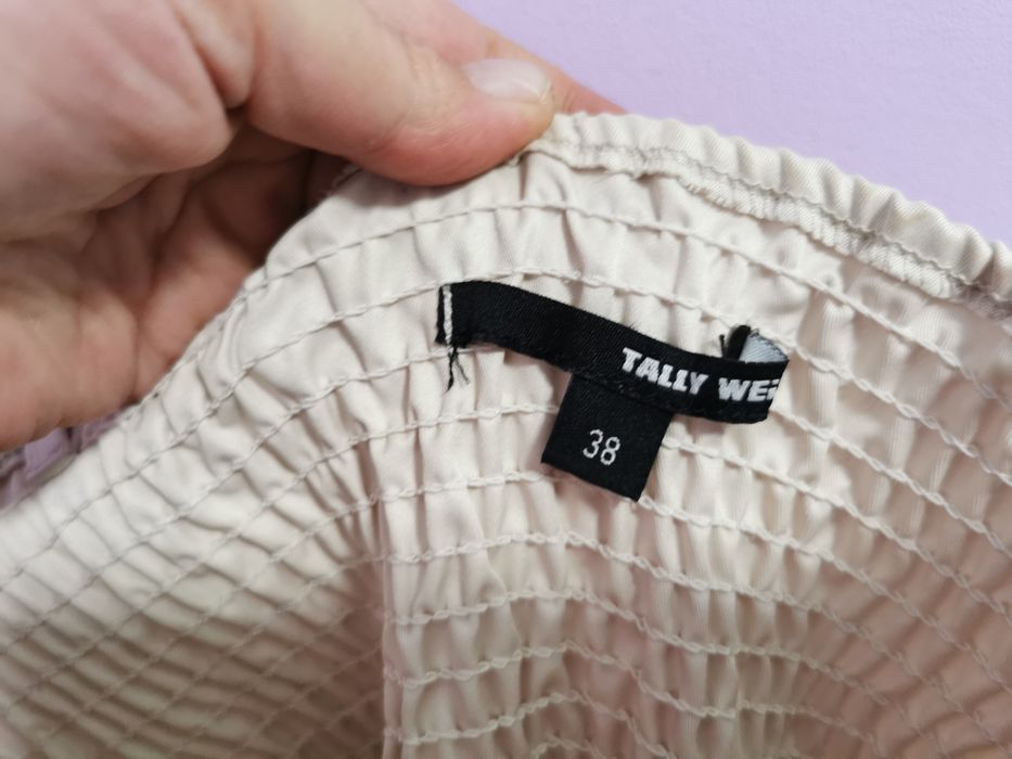 Стилна и семпла рокля