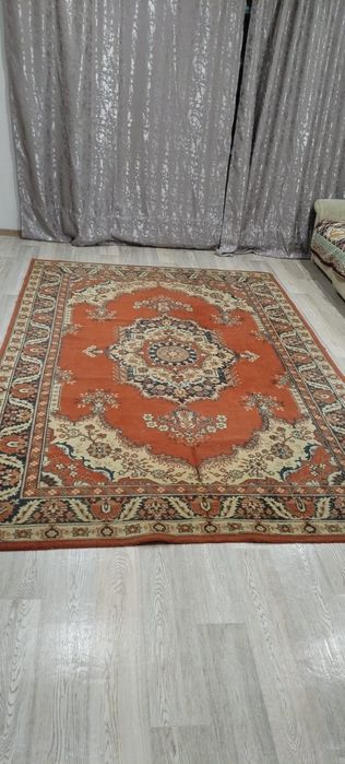 Продам шерстяной ковер