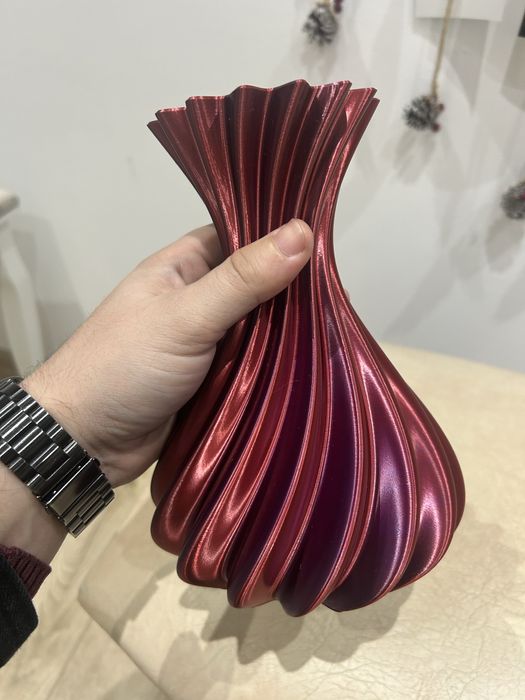 Vaza printata 3D in 3 culori