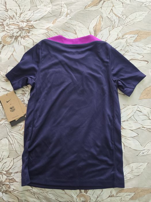 Чисто нова детска тениска Nike FC Barcelona (Барселона) с етикети - размер S