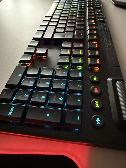 Механична клавиатура Logitech G915