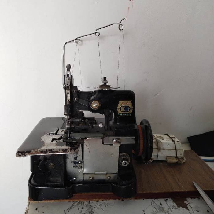 Швейная машинка Оверлог