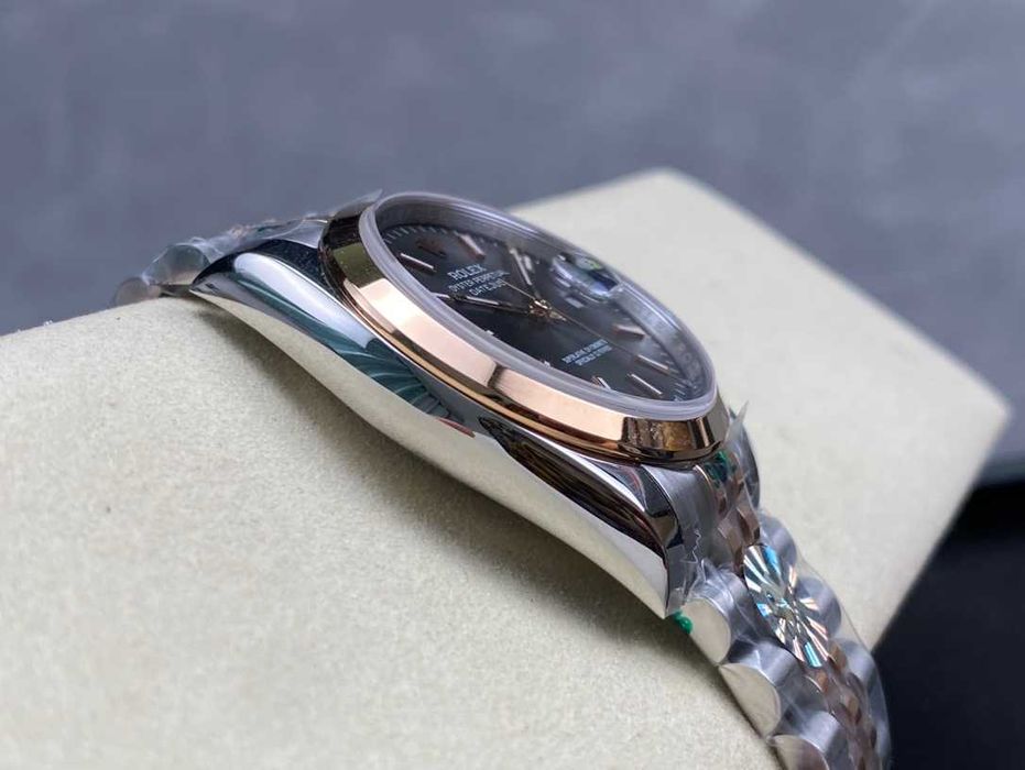 Rolex Oyster Perpetual Datejust с автоматичен механизъм