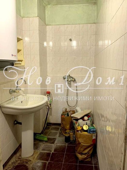 Продава се Четиристаен апартамент в Варна, Цветен квартал - 95 кв.м за 993 €/кв.м - Снимка #14