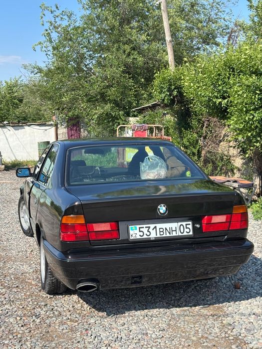 Продам бмв Е34 520