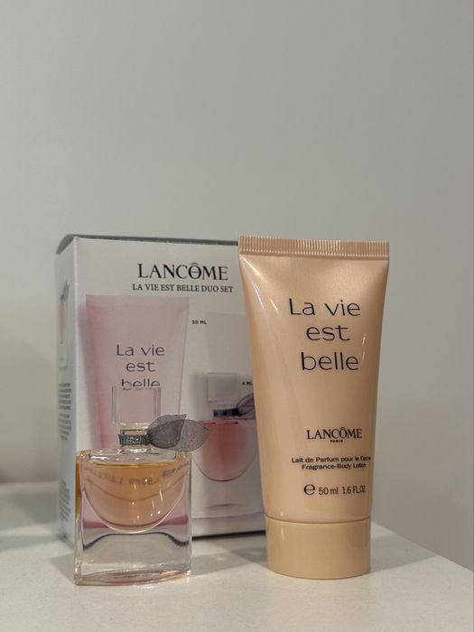 Компллект на Lancome с мини парфюм и лосион за тяло