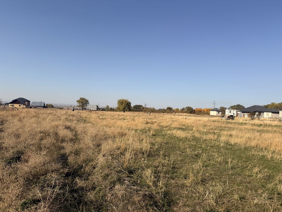 Продается участок п.Кызыл Кайрат