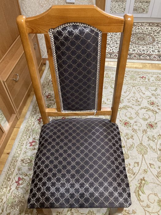 Продам стол со стульями