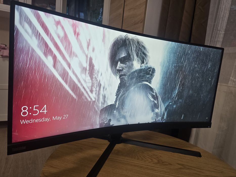 Lenovo 4k 34inch ultra wide curbat gaming 100hz