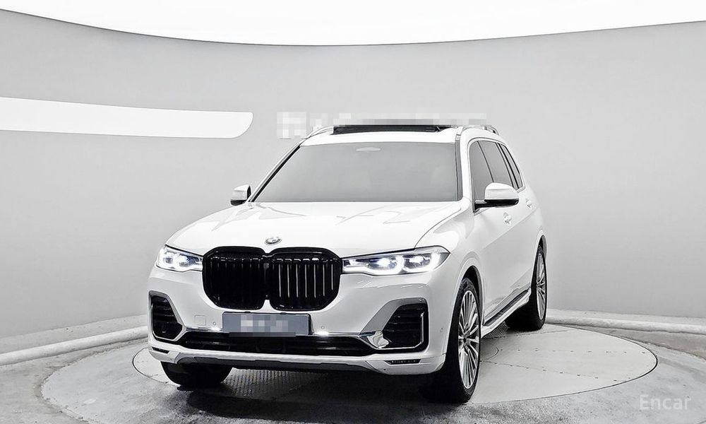 BMW X7 xDrive 40i Design Pure Excellence 6-Seater
