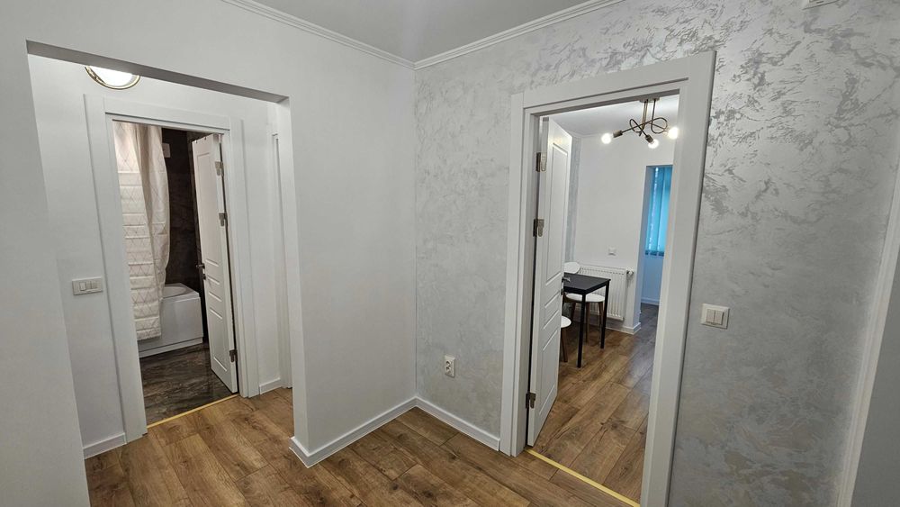 Apartament 2 camere, mobilat, etaj 1, zona Bariera-Catedrala