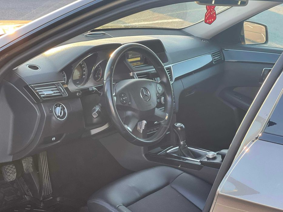 MERCEDES-BENZ E-Class 2010 — imagine 5