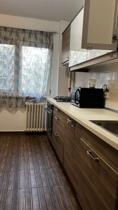 Inchiriez apartament 3 camere, Frigocom, Bdv Timisoara