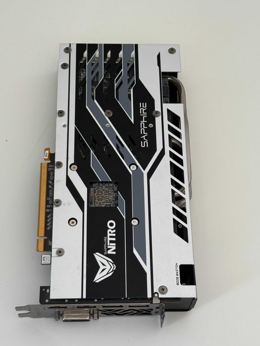 Placă video Sapphire NITRO+ RX 570 8GB GDDR5