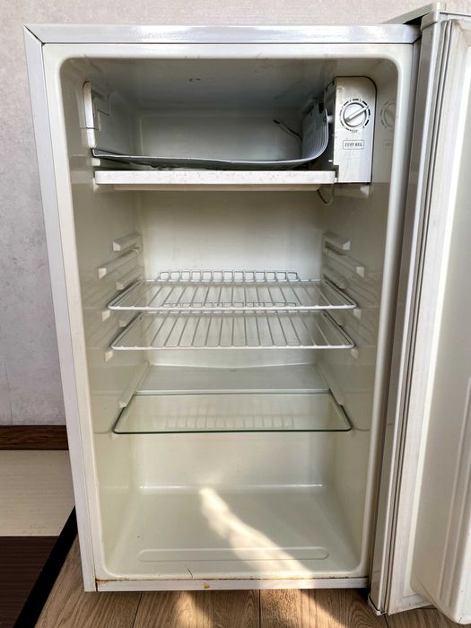 Холодильник компактный 92 литра