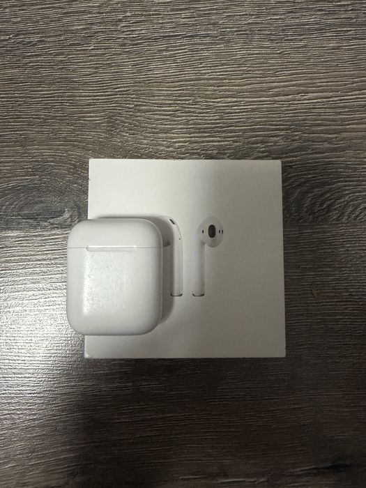 Casti AirPods 2 albe