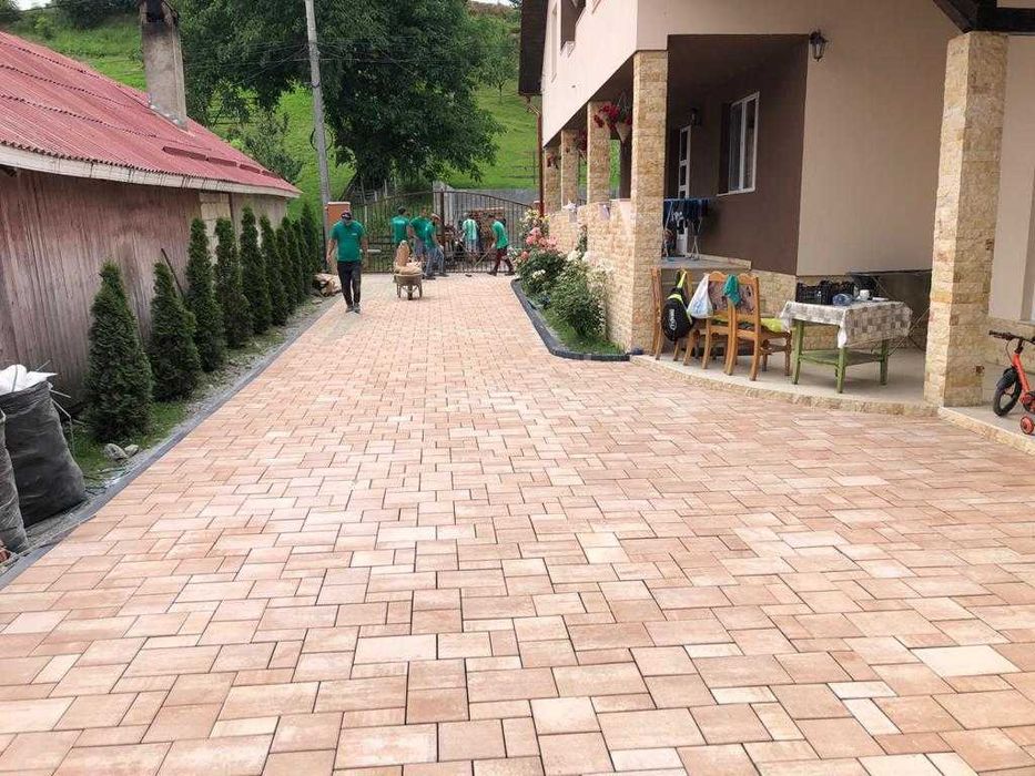 Pavaje noi 2026 ,vindem montam