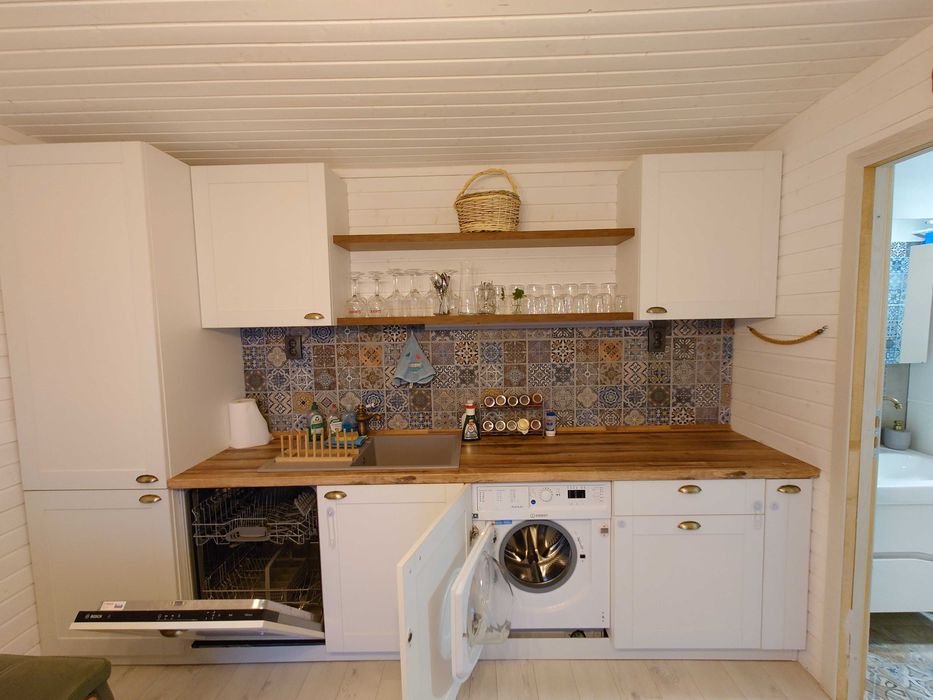 Луксозно бунгало за 4-6 човека в к-г Гардения