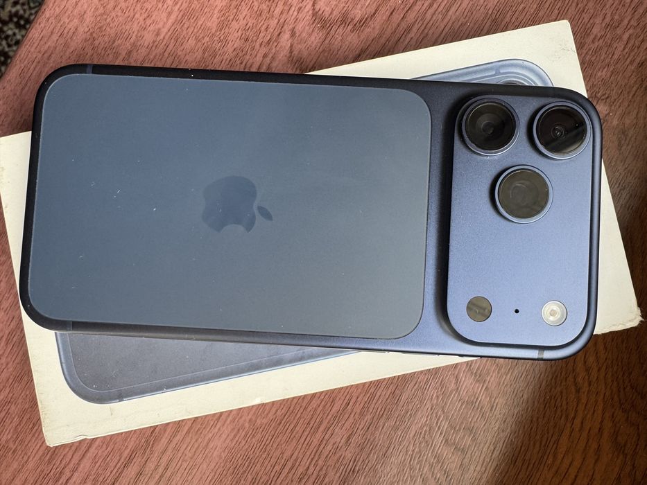 Iphone 17 pro max sotiladi