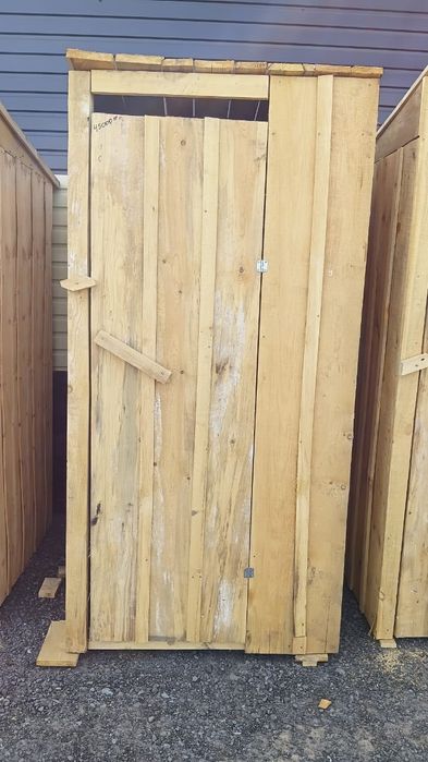 Продам туалет деревянныи новые