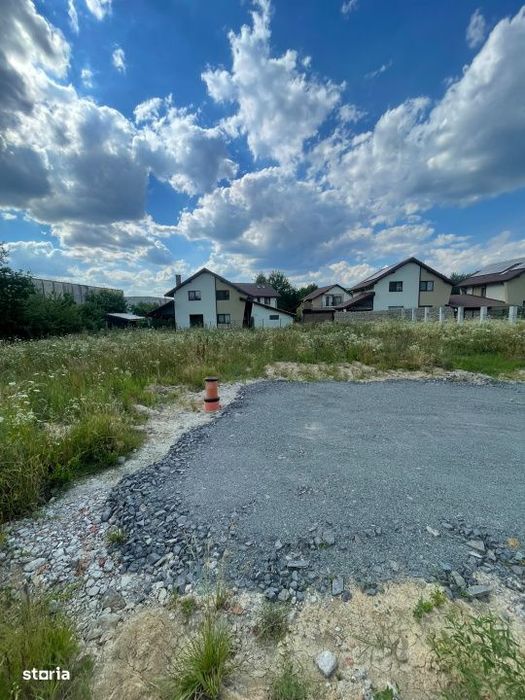 Teren intravilan, toate utilitatile, 9,25 ari, zona Drurelax