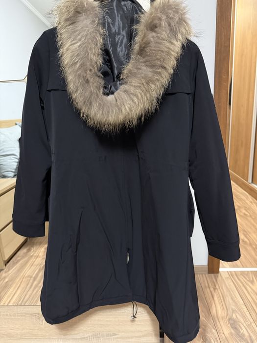 Парка Alessa с качулка естествен косъм