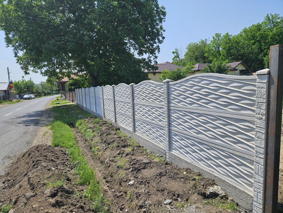 Gard din placi de beton