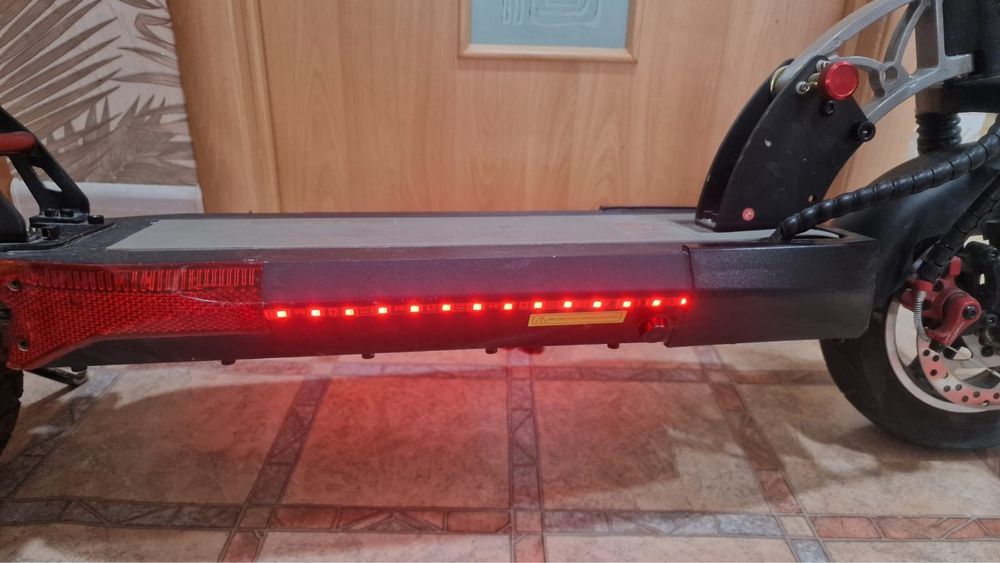 Продаю kuggo m4