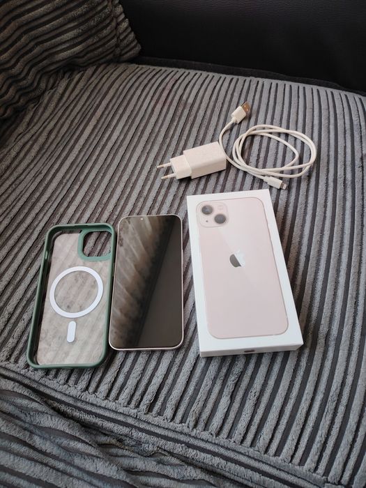iPhone 13 rose impecabil