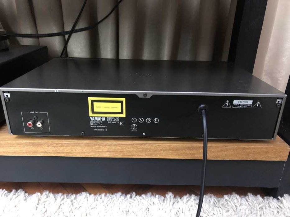 Yamaha compact disk player CDX 450 E
