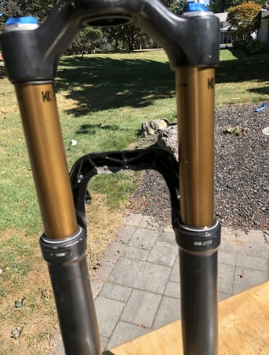 Продам Fox Factory 34 kashima