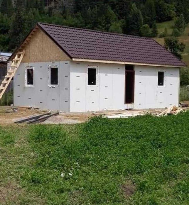 Case pe structura metalica