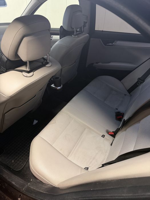 MERCEDES-BENZ C-Class 2010 — imagine 4