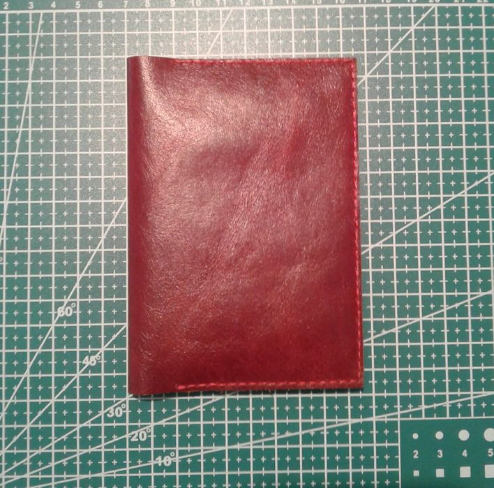 Кожаный чехол для паспорта