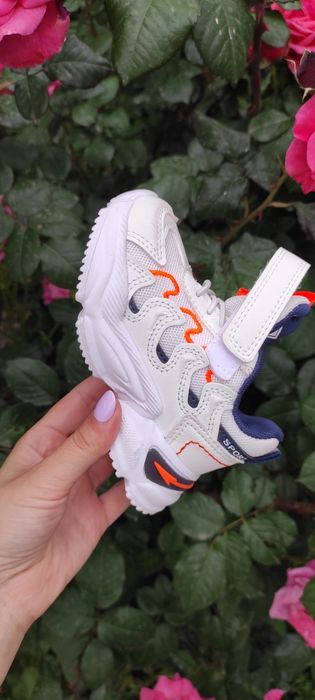 Кроссовки для детей