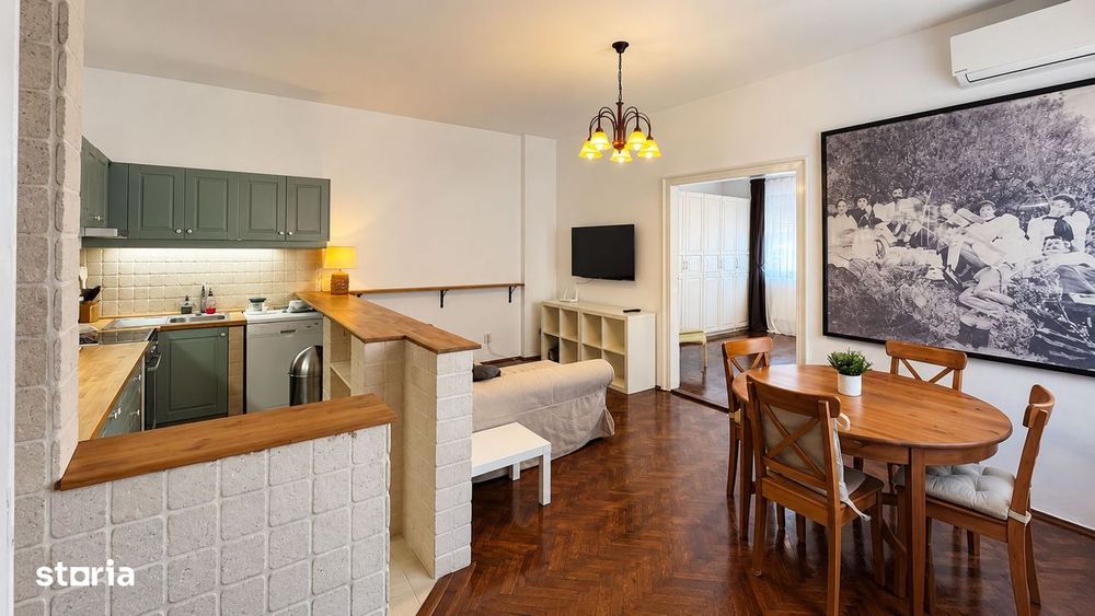 De închiriat apartament impozant cu 3 camere în Centru