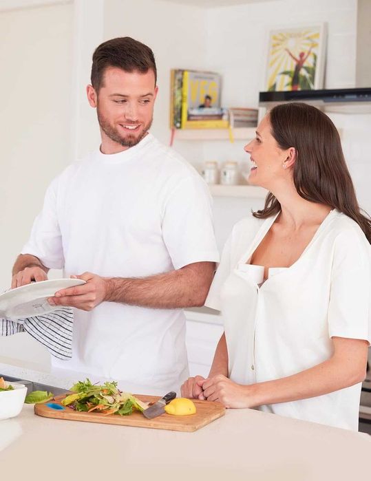 Momcozy S12 Pro преносима електрическа помпа за кърма, 1 брой, бяла