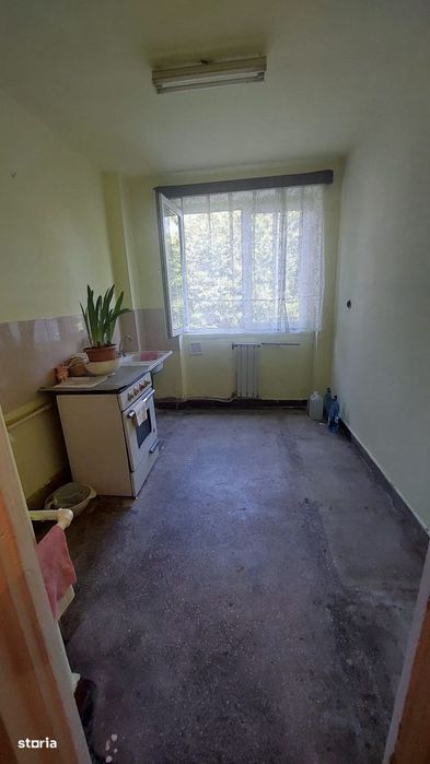 Caragiale apartament 2 camere etajul III