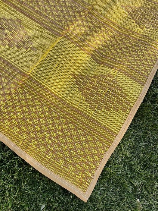 Коврик (палас) из пластмассы