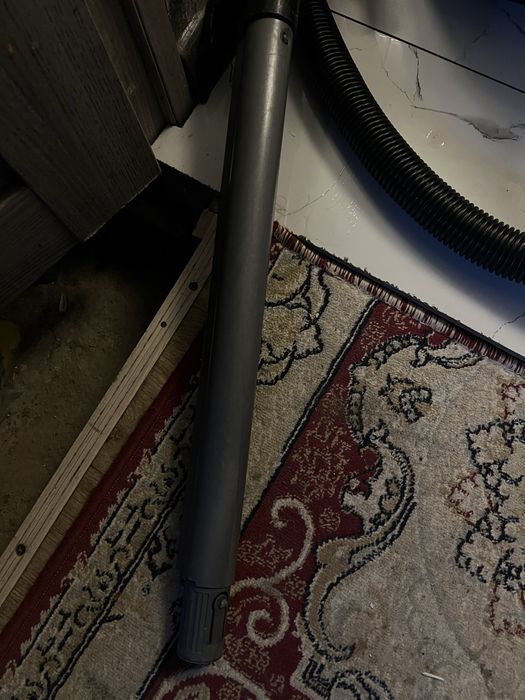 Пылесос современный