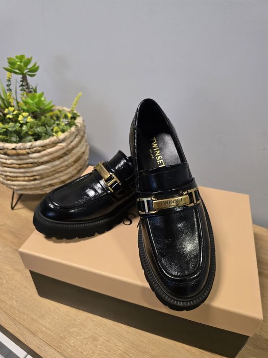 Лоуфъри,кецове  Twinset 36 номер