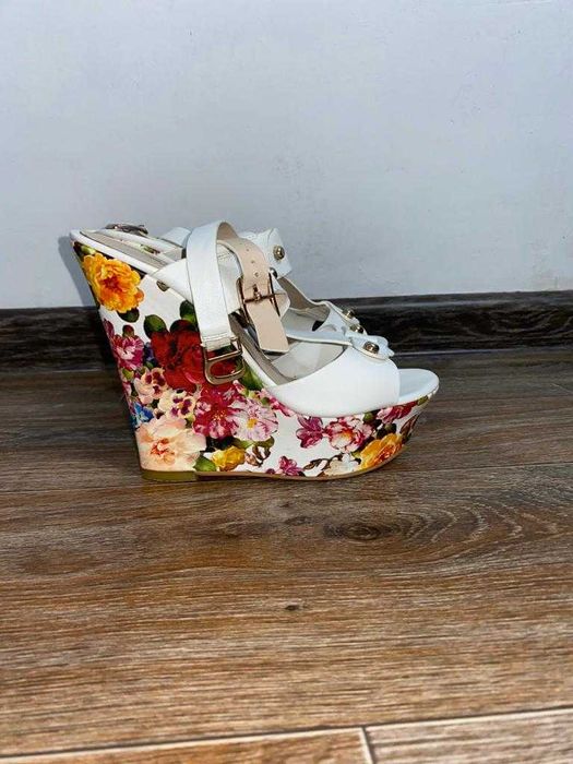 Босоножки в ИДЕАЛЬНОМ состоянии