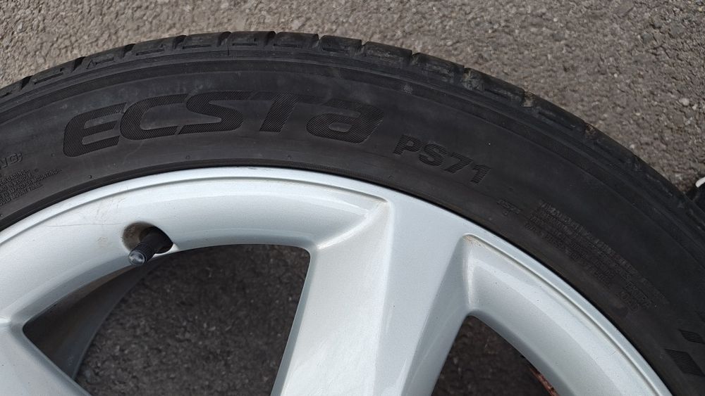 Продавам 19 ц. джанти с летни гуми Kumho